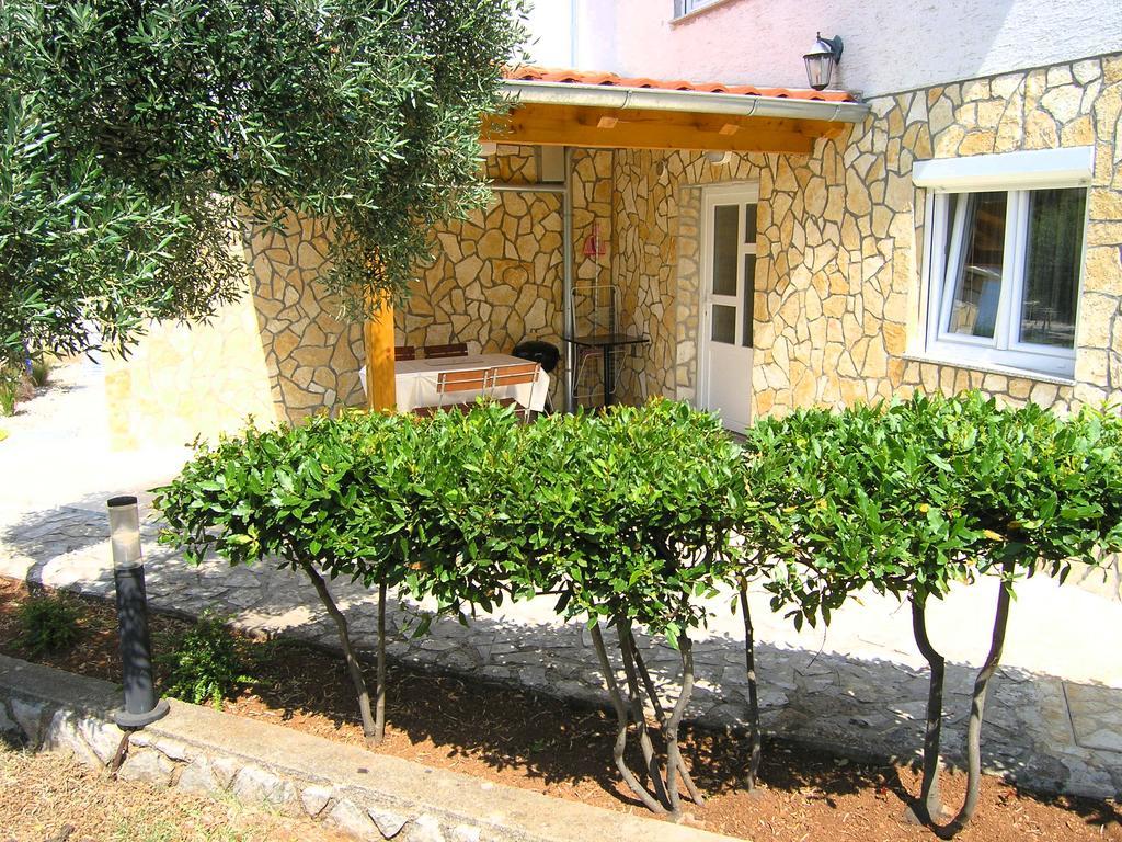 Apartment Martina Krk Town Extérieur photo