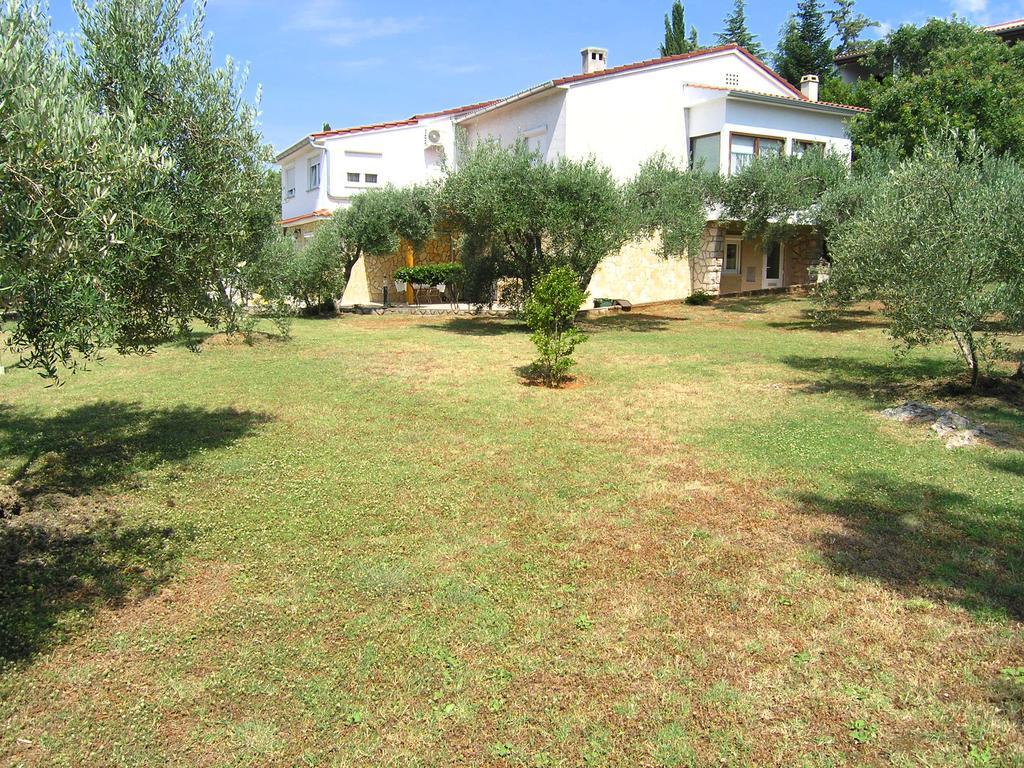 Apartment Martina Krk Town Extérieur photo
