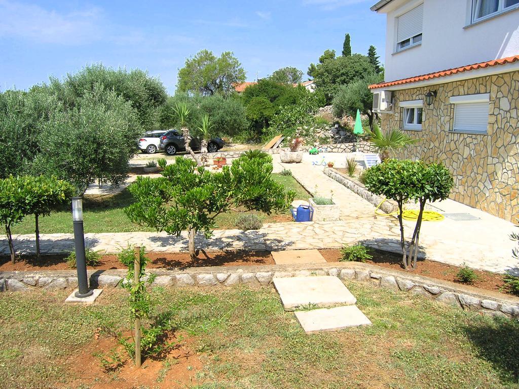 Apartment Martina Krk Town Extérieur photo