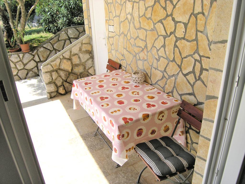 Apartment Martina Krk Town Extérieur photo